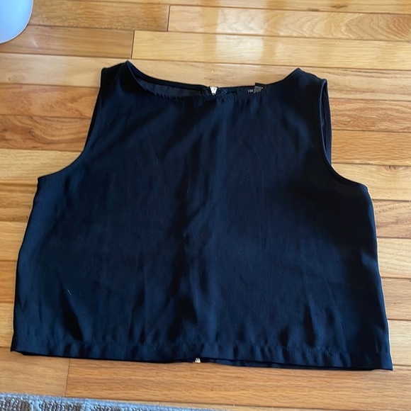 Forever 21 Cropped Black Blouse w/ Zipper - Picture 1 of 3